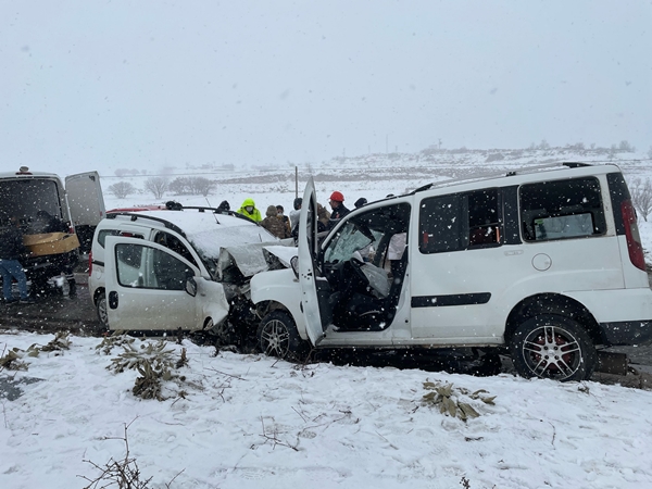 Foto - Mardin'de feci kaza: Ölüler ve yaralılar var