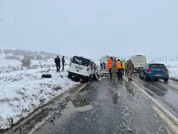 Foto - Mardin'de feci kaza: Ölüler ve yaralılar var