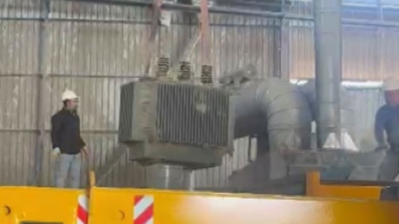 Foto - Mardin'de petrol beklerken arazilerden bakın ne fışkırıyor! Gerçekten yazıklar olsun