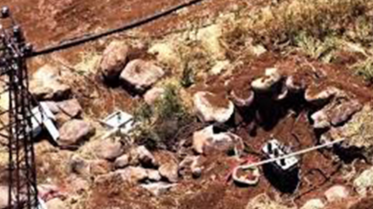 Foto - Mardin'de petrol beklerken arazilerden bakın ne fışkırıyor! Gerçekten yazıklar olsun