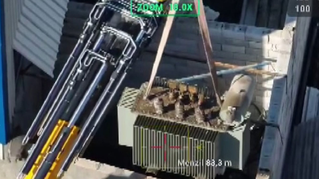 Foto - Mardin'de petrol beklerken arazilerden bakın ne fışkırıyor! Gerçekten yazıklar olsun