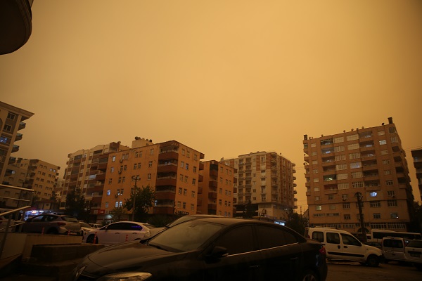 Foto - Mardin'de toz taşınımı etkili oldu 
