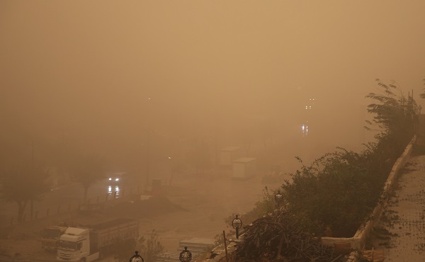 Foto - Mardin'de toz taşınımı etkili oldu 