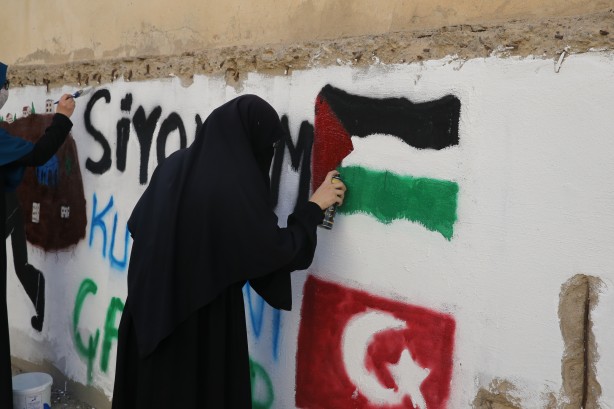 Foto - Mardinli öğrencilerden Filistin'e destek! Grafiti çizdiler