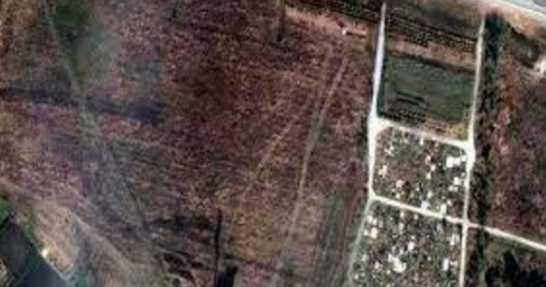 Foto - Mariupol’de toplu mezarlar uydu fotoğraflarıyla tespit edildi