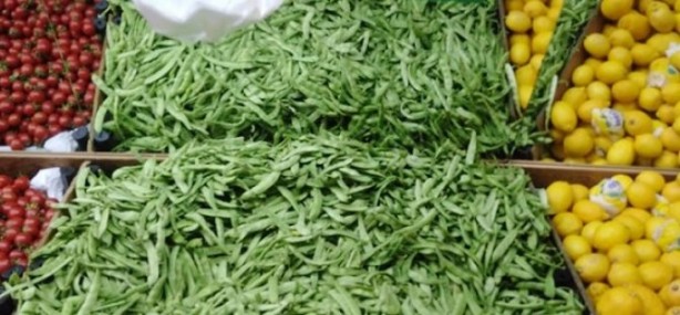 Foto - Marketlerde 200 liradan satılıyordu! Fiyatı 20 liraya düştü, duyan poşet poşet almaya başladı