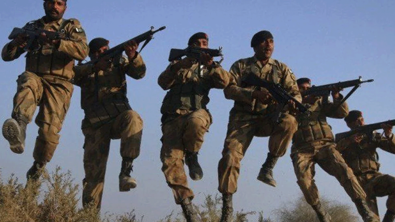 Foto - Marksistler bir anda saldırdı! Dost ve kardeş ülkede çok sayıda asker öldü