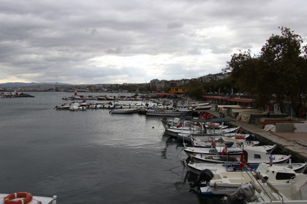 Foto - Marmara Denizi'nde poyraz! Balıkçılar denize açılamadı