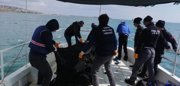 Foto - Marmara Denizi'nde temizlik: Yaklaşık 100 metre çıkarıldı