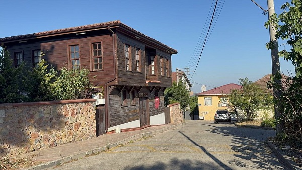 Foto - Marmara Depremi'nde yıkılmayan mahalle! Tek bir tuğlası bile yerinden oynamadı