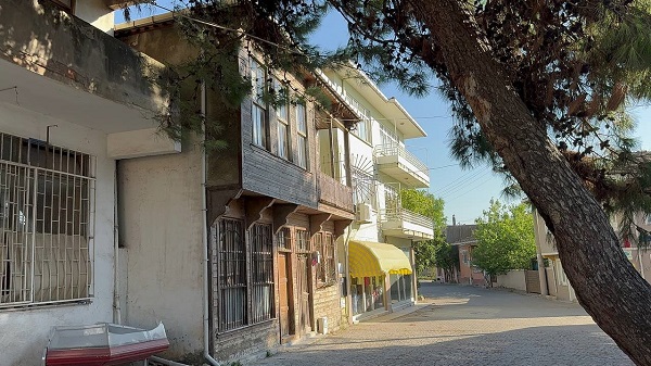 Foto - Marmara Depremi'nde yıkılmayan mahalle! Tek bir tuğlası bile yerinden oynamadı