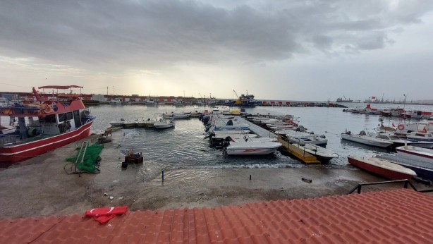 Foto - Marmara'da lodos şiddetini artırdı