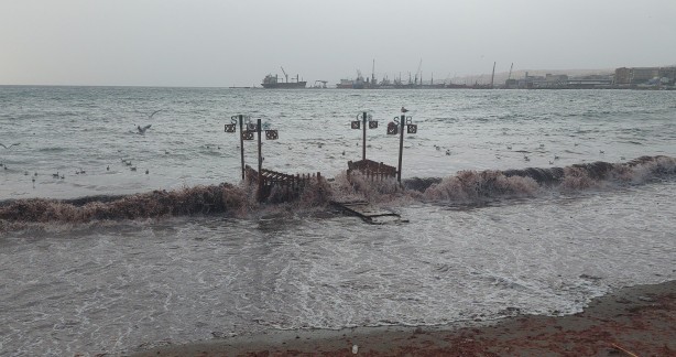 Foto - Marmara'da lodos şiddetini artırdı