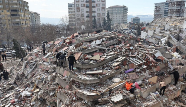 Foto - Marmara'daki 4,1’lik deprem sonrası Naci Görür'den ürküten uyarı! Naci Görür açık açık söyledi: 