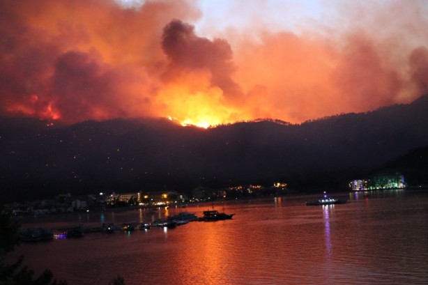 Foto - Marmaris alev alev! İşte son görüntüler