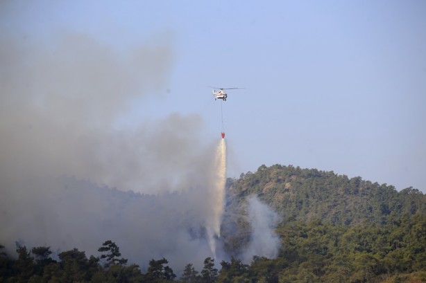 Foto - Marmaris yangınında işte son görüntüler! 14 uçak 20 helikopter seferber oldu