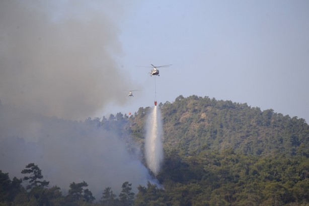 Foto - Marmaris yangınında işte son görüntüler! 14 uçak 20 helikopter seferber oldu