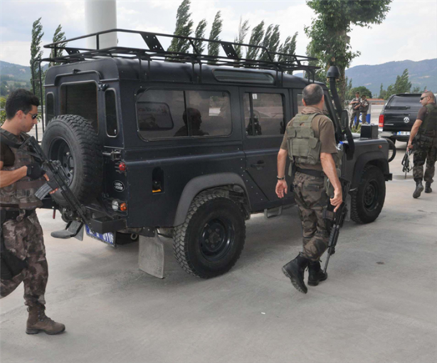 Foto - Marmaris'te Gülen'in askerlerinin silahları bulundu