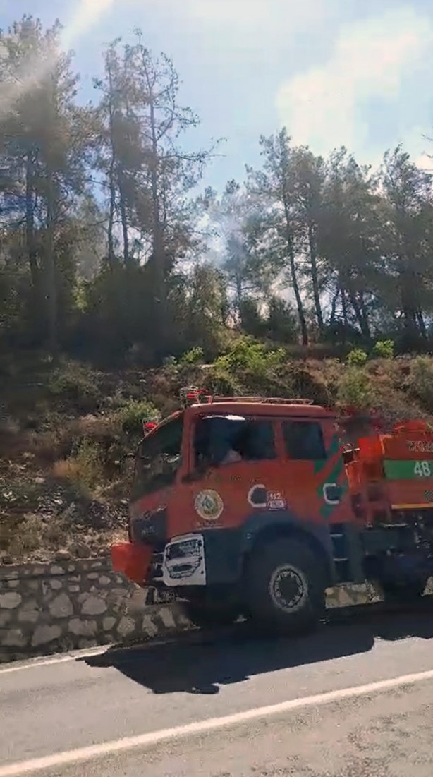 Foto - Marmaris’te iki ayrı noktada orman yangını başladı