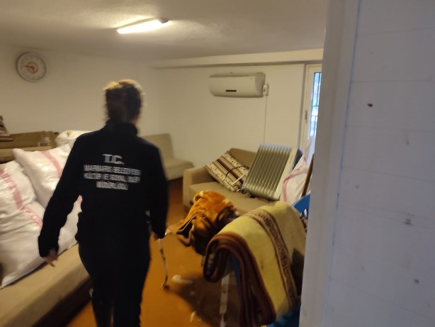 Foto - Marmaris'te sel! Mağdur vatandaşlara devlet eli uzandı