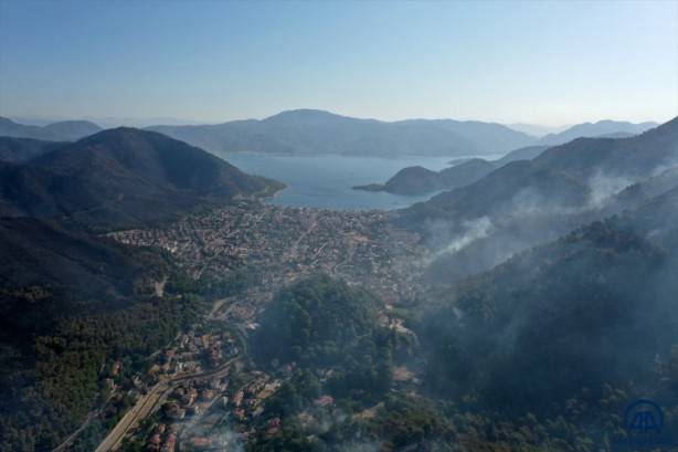 Foto - Marmaris'teki yangın görüntüleri yürek burkuyor