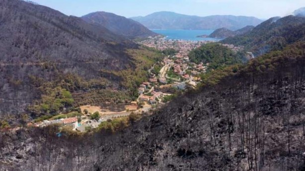 Foto - Marmaris’ten iç acıtan kareler! Yangın öncesi ve sonrası havadan görüntülendi