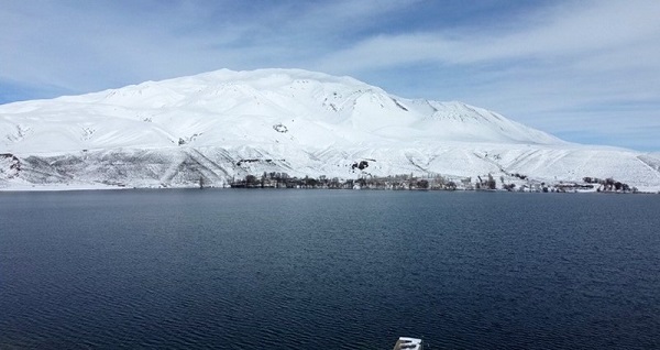 Foto - Mart ayından kış manzarası: Aygır Gölü