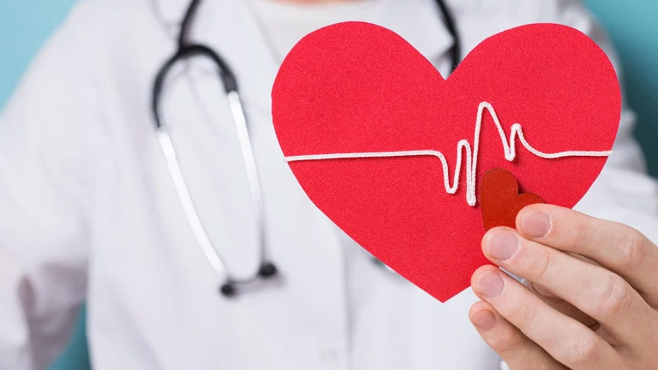 Masa başı çalışanlar dikkat! Bu belirtilere sahipseniz hemen harekete geçin