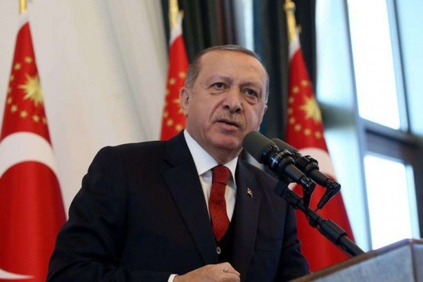 Foto - 'Masabaşı anketçi yılmıyor! CHP'lileri yine gazladı