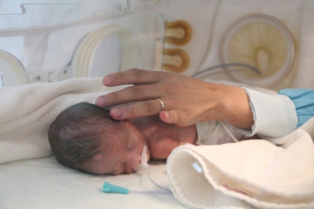 Foto - Maşallah! 3'üzü olan baba gülmekten kırdı geçirdi