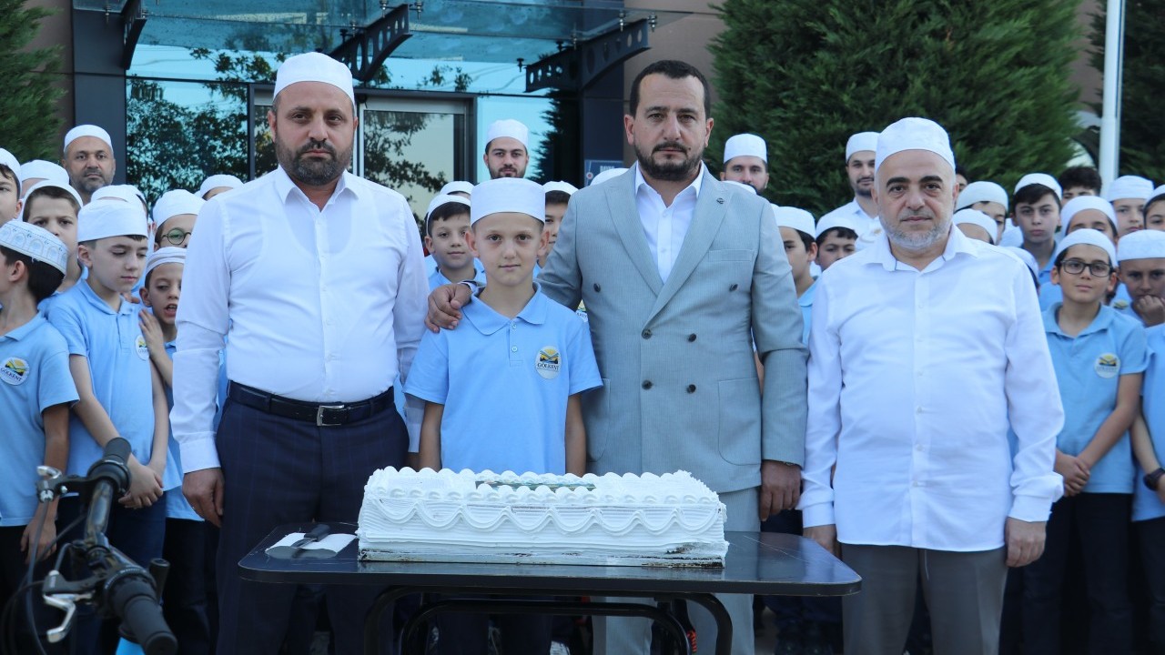 Foto - Maşallah kardeşimize!.. 5 ayda hafızlığını tamamladı