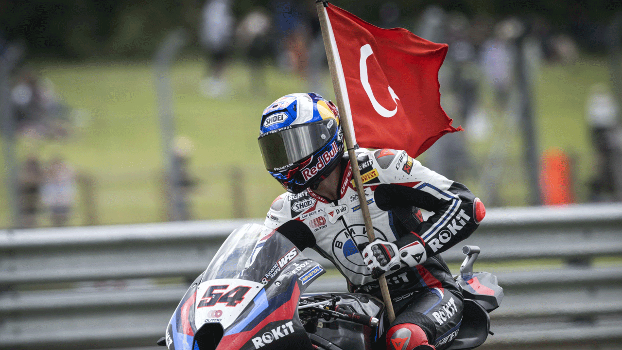 Maşallah! Milli gururumuz Toprak Razgatlıoğlu fırtına gibi
