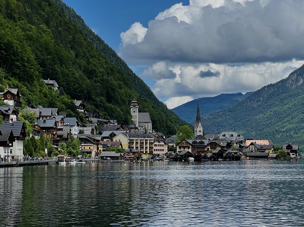 Masalsı bir yolculuğa çıkaran kasaba: Hallstatt
