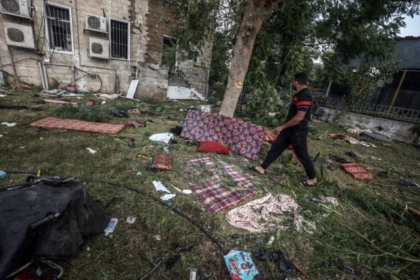 Foto - Maskara mahlûku görün! Tam bir kepazelik