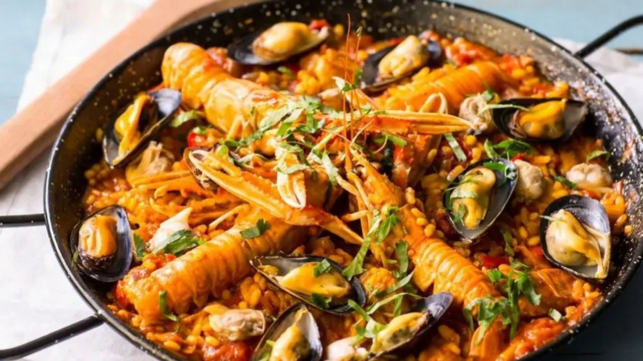 MasterChef Paella nasıl yapılır? İspanya'nın nefes kesen lezzeti... O bölüm İspanya rüzgarı esti