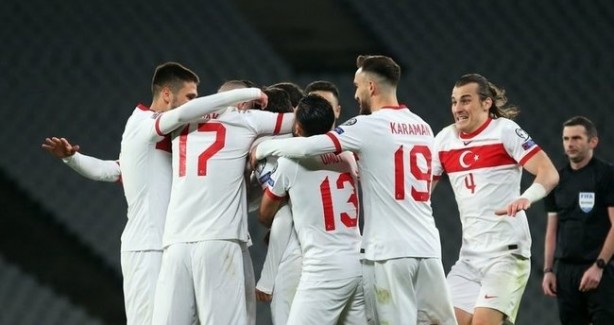 Foto - Masumlar Apartmanı'nın günü mü değişiyor?Flaş karar