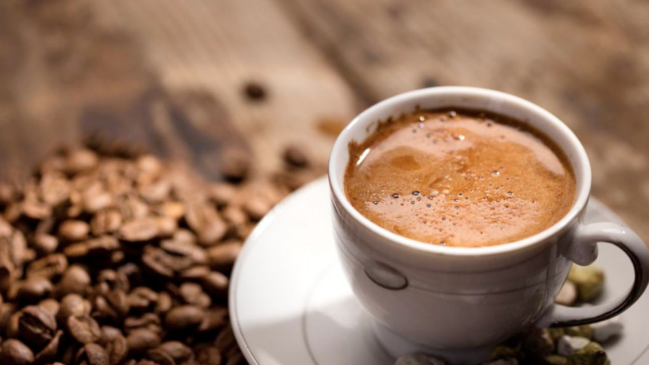 Foto - Matcha mı yoksa filtre kahve mi? İki içecek kıyasıya rekabet ediyor! Zayıflamak isteyenler...