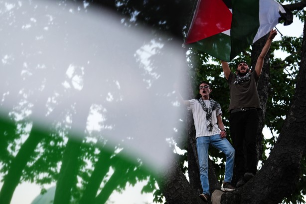 Foto - Mavi Marmara şehitleri Beyazıt Meydanı'nda anıldı!