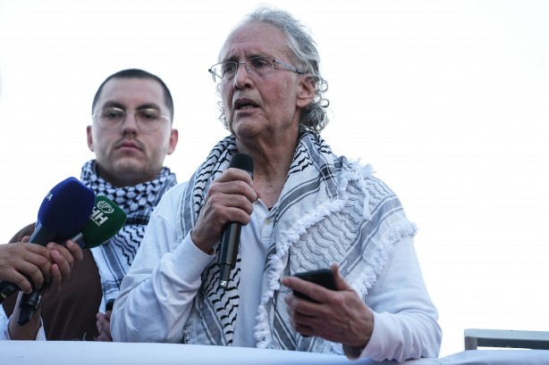 Foto - Mavi Marmara şehitleri Beyazıt Meydanı'nda anıldı!