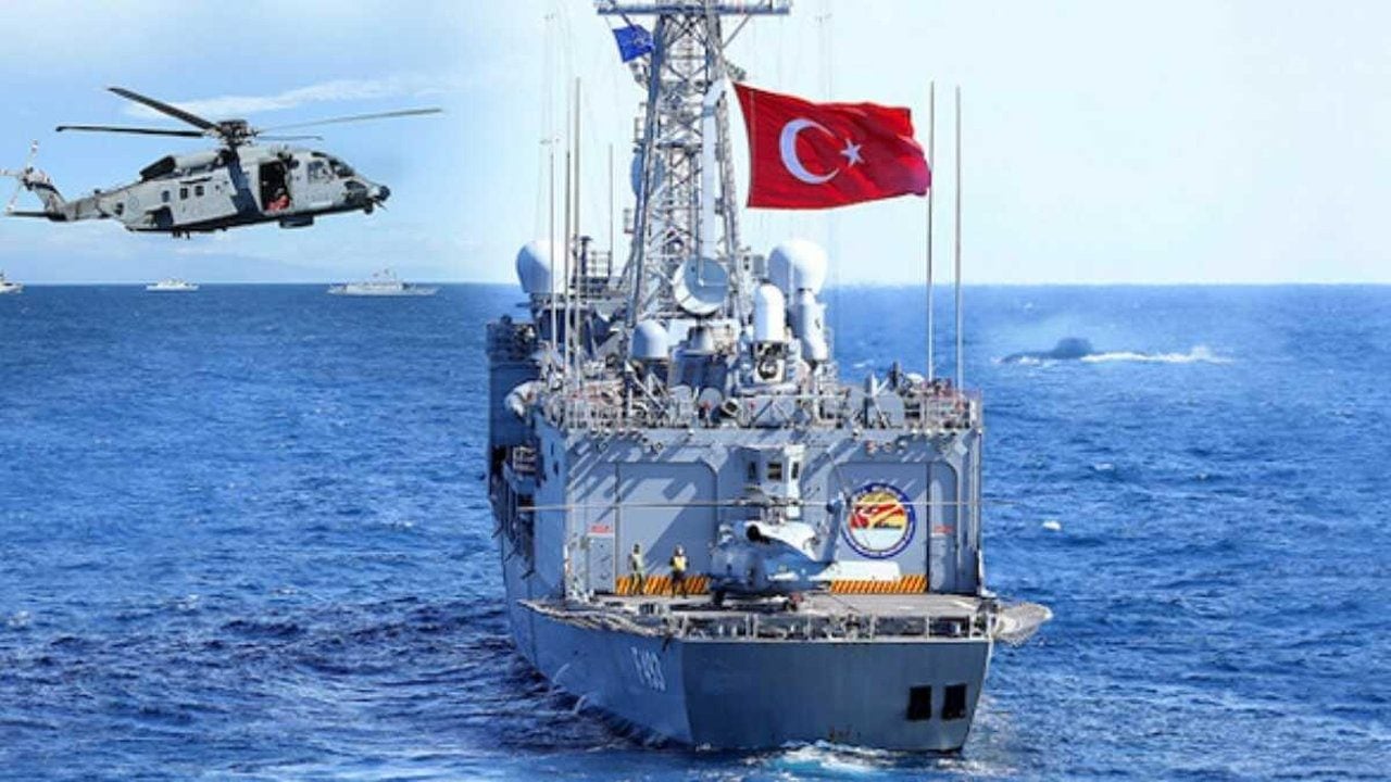 Foto - Mavi Vatan’da Yunanistan’a Türk donanması şoku: "Bizden izin almadan kuş bile uçamaz"