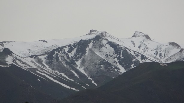 Foto - Mayıs ayında kar yağdı! Dağlar beyaza büründü