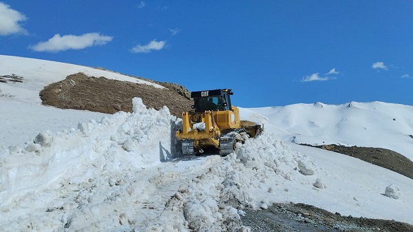 Foto - Mayıs ayında karla mücadele 