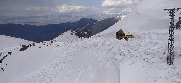 Foto - Mayıs ayında karla mücadele çalışmaları sürüyor
