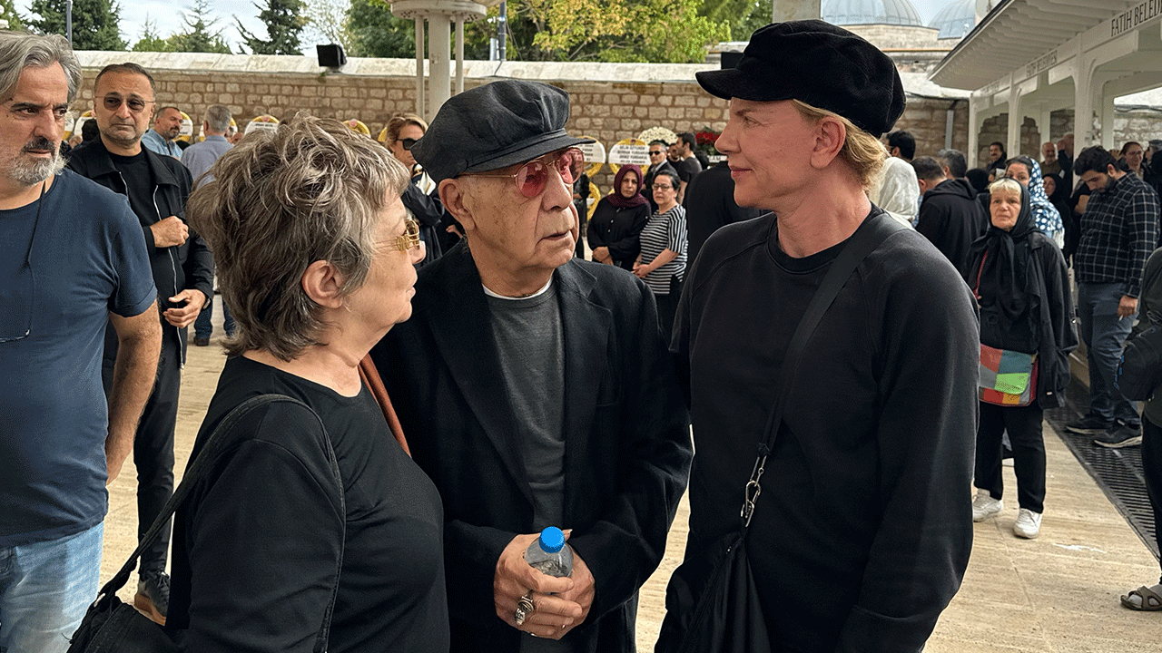 Foto - Mazhar Alanson'un kızı Eda Alanson son yolculuğuna uğurlandı