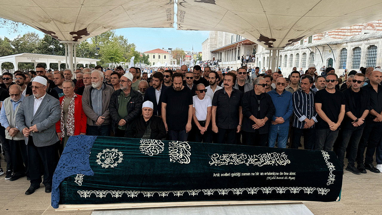 Foto - Mazhar Alanson'un kızı Eda Alanson son yolculuğuna uğurlandı