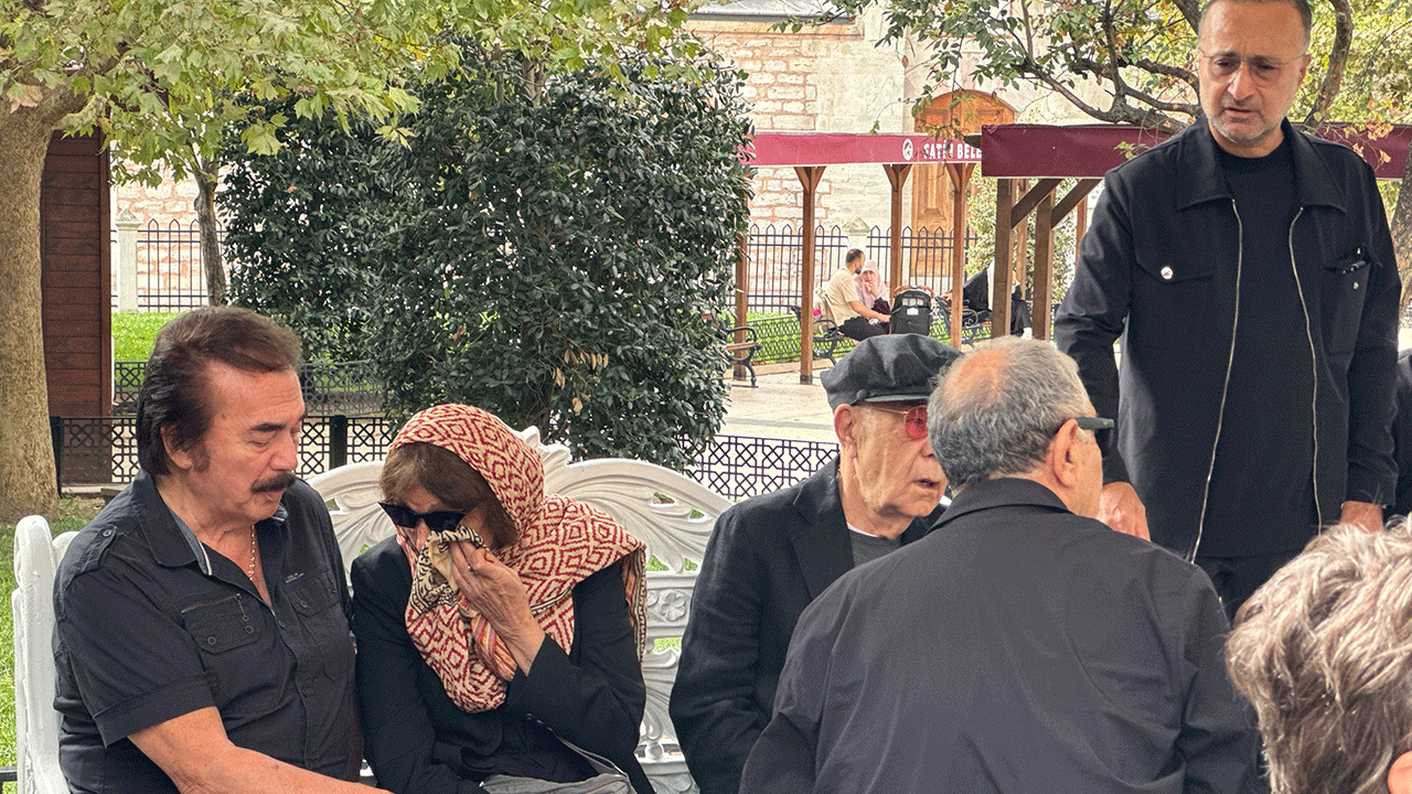 Foto - Mazhar Alanson'un kızı Eda Alanson son yolculuğuna uğurlandı