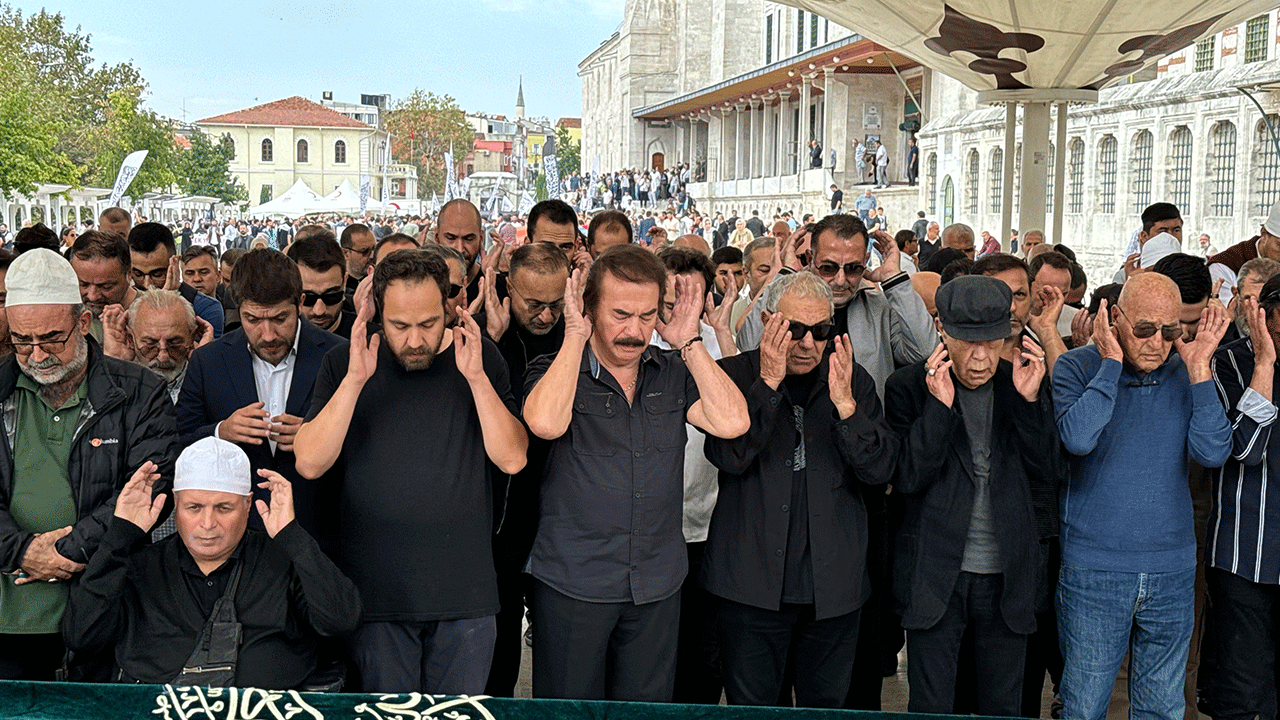 Foto - Mazhar Alanson'un kızı Eda Alanson son yolculuğuna uğurlandı
