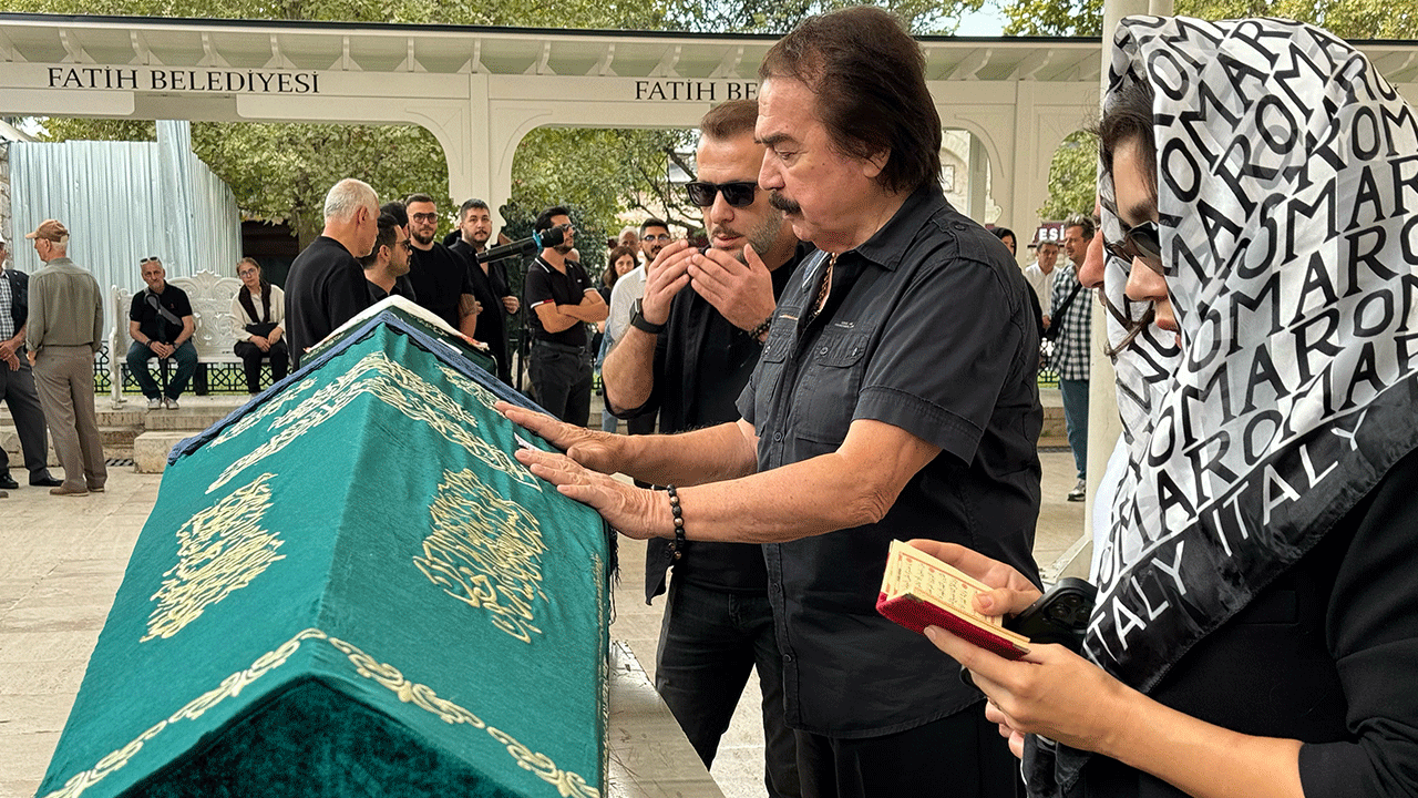 Foto - Mazhar Alanson'un kızı Eda Alanson son yolculuğuna uğurlandı