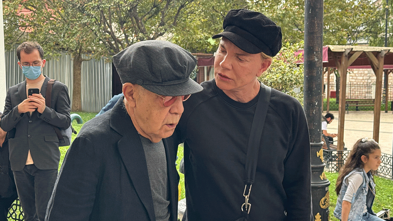 Foto - Mazhar Alanson'un kızı Eda Alanson son yolculuğuna uğurlandı