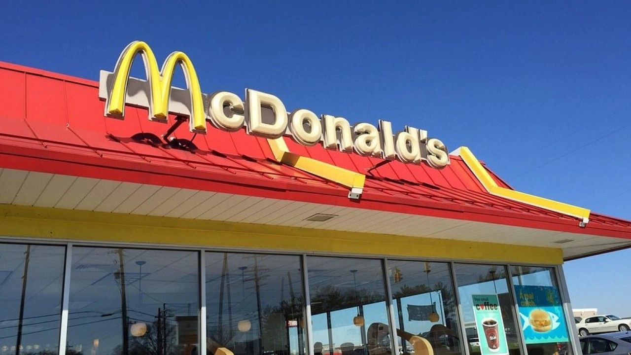 Foto - McDonald’s mahalleyi ayağa kaldırdı: Utanç duyuyoruz